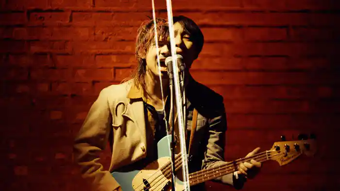 GIMME GIMME feat. オカモトショウ