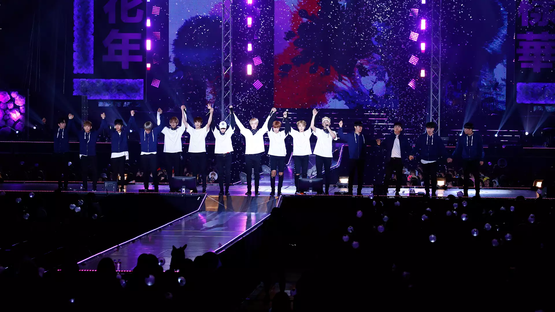 2016 BTS LIVE <花様年華 on stage:epilogue>~Japan Edition~