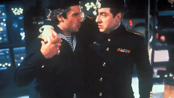 ピンク・ノーベンバーを追え！？