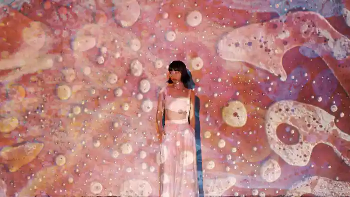 体がしびれる 頭がよろこぶ (Chinese)