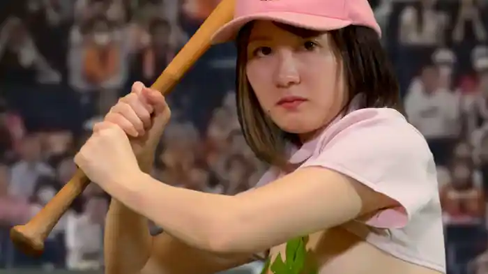 アイドルノーパン始球式　誓いのホームラン