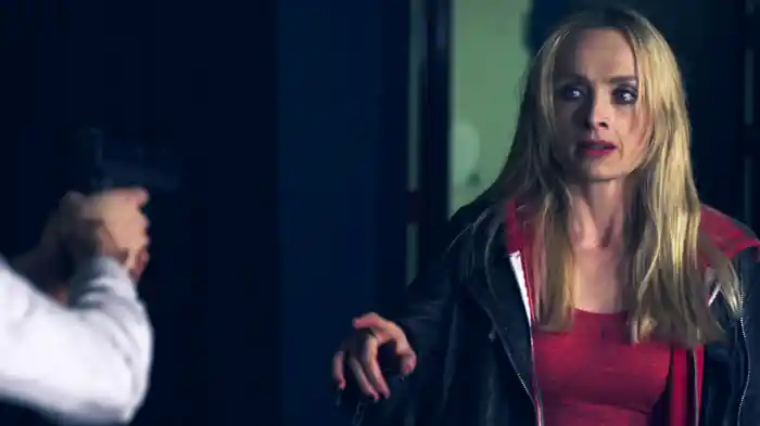 エイト・アワーズ　怒りと混乱と絶望の8時間