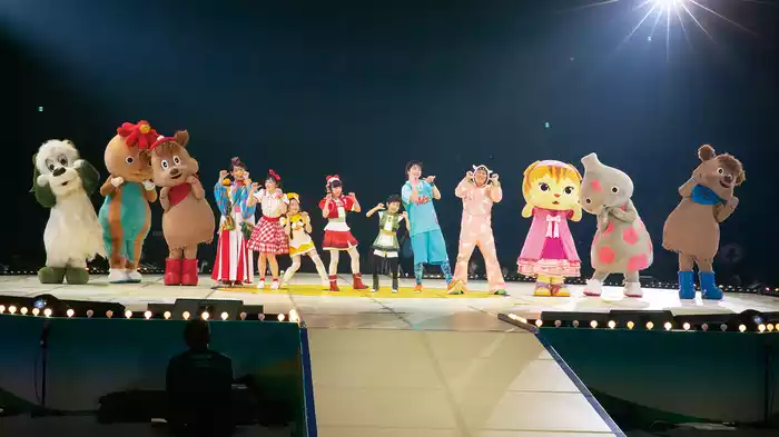 ワンワンといっしょ！ 夢のキャラクター大集合 〜みんなで ゆめのももたろう〜