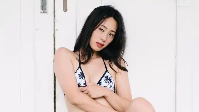蓬田結梨杏『いちご娘は大人な顔して、まだ何も知らない』