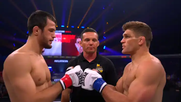 BELLATOR 300