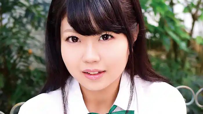 原田芽依『ハレンチBODY 〜Hカップの揺れる迫力ボインが凄い新人爆乳美少女が極上ボディ引っ提げて衝撃のグラビアデビュー〜』