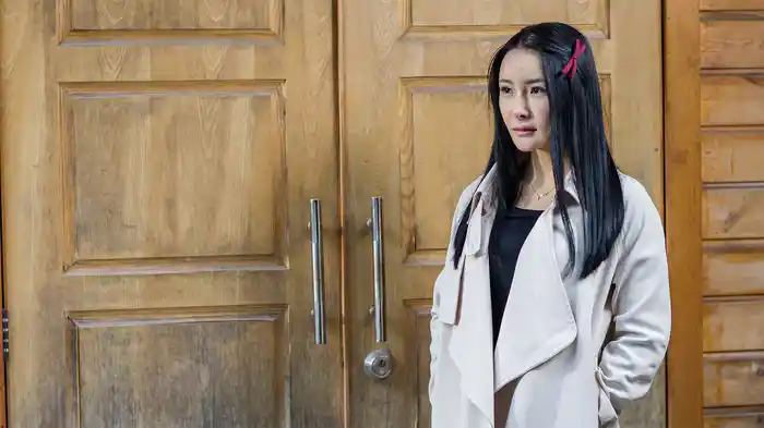 追霊　卒業写真の女