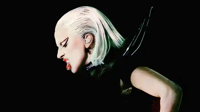 GAGA CHROMATICA BALL