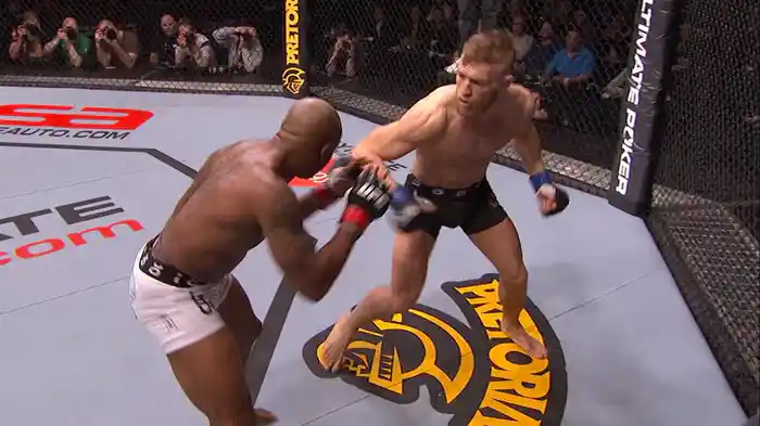 コナー・マクレガー vs マーカス・ブリメージ