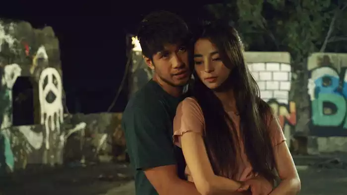 裏切られた人妻　秘密の動画