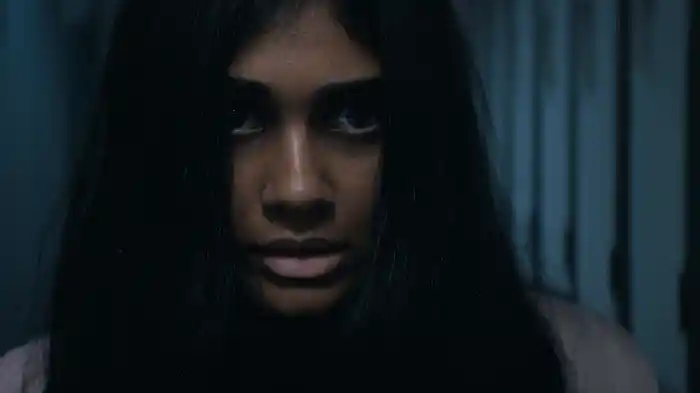 イット・リヴズ・インサイド “それ”が巣食う場所