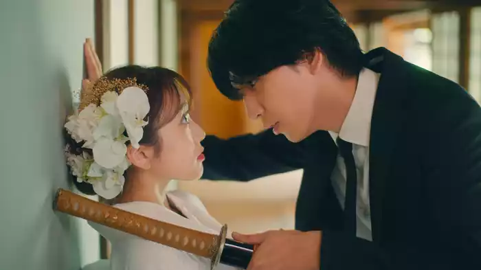 18歳、新妻、不倫します。