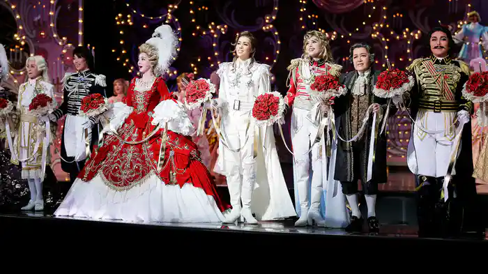 彩風咲奈パレードコレクション