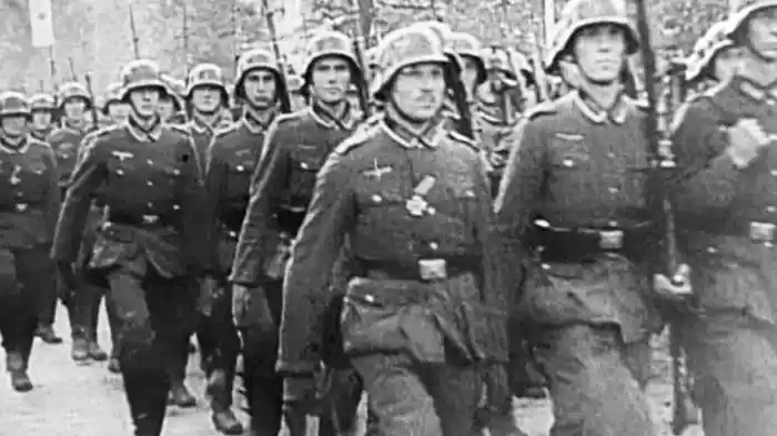 独軍電撃侵攻　【同時収録】独軍激戦の記録