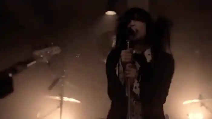 「君の子宮を触る」