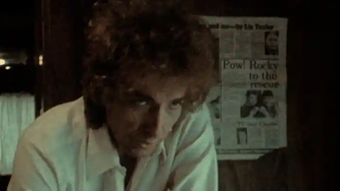 ボブ・ディラン：ビジー・ビーイング・ボーン