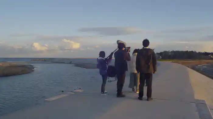 四角の中の人たち