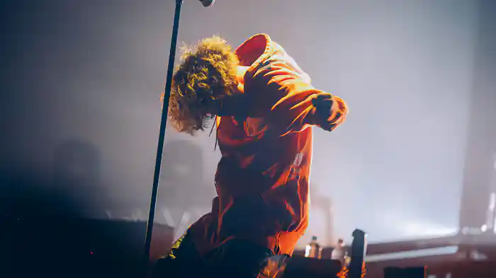 Vaundy one man live tour “replica”