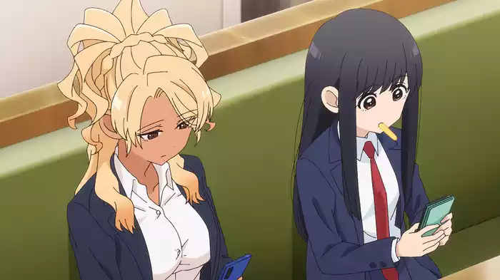 フードコートで、また明日。