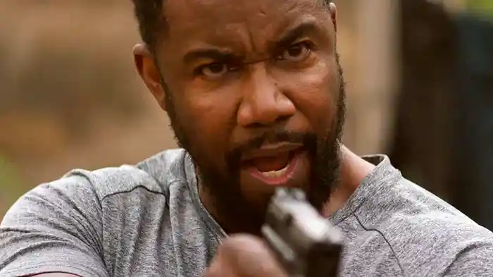 ハイド・アウト