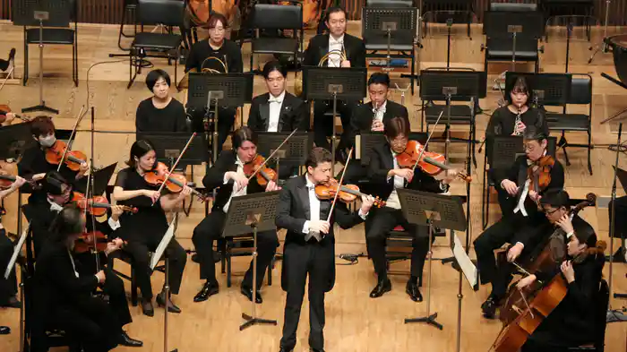 ウィーンの名匠 ラクリンが指揮＆独奏の熱演！ モーツァルト：ヴァイオリン協奏曲 第3番 ト長調　モーツァルト：交響曲 第36番 ハ長調「リンツ」