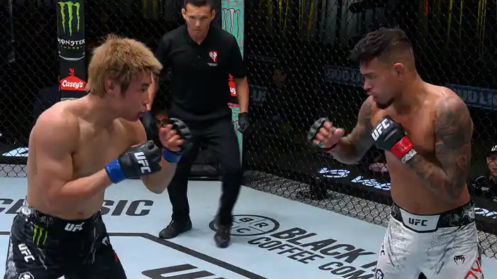 ブランドン・ロイバル vs. 平良達郎