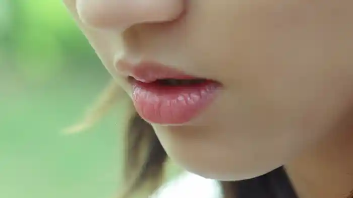 人妻出会い系サイト 着信音に感じて…