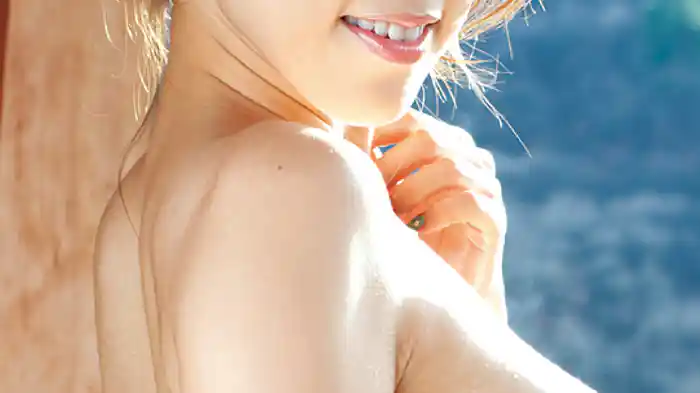 『スレンダーボインな温泉ヌード』