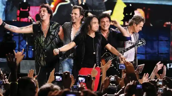 Journey - Live in Manila