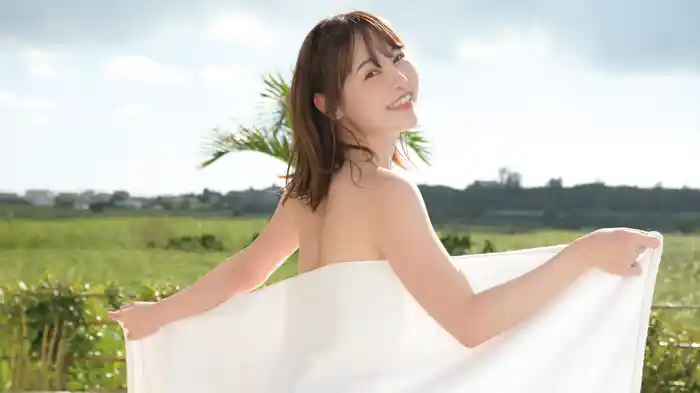 恵沙也香『Sayaka 白き砂浜と雪肌の美女』