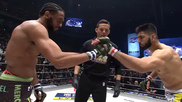 ホベルト・サトシ・ソウザvsAJ・マッキー【RIZIN.40】