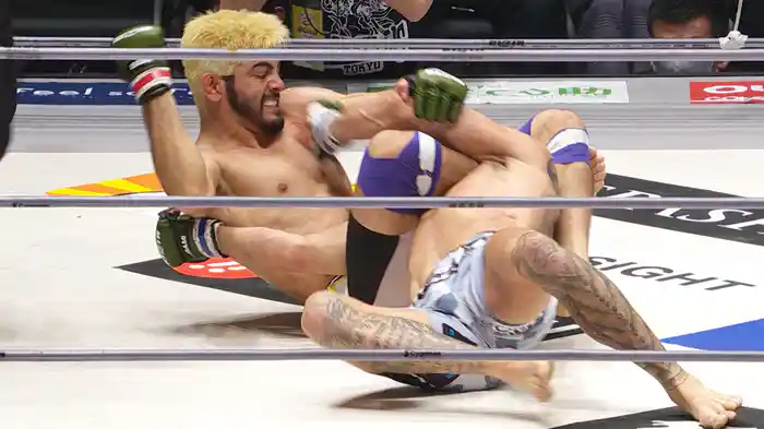 ホベルト・サトシ・ソウザvsジョニー・ケース【RIZIN.35】