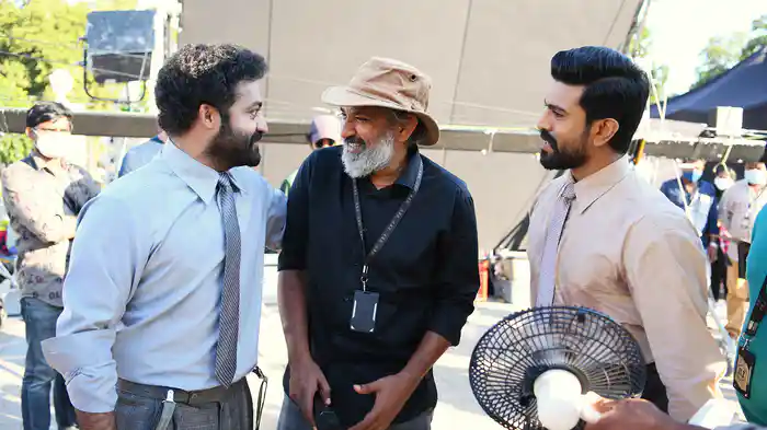 RRR：ビハインド＆ビヨンド