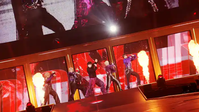 Buffalo Shuffle (from M!LK CONCERT TOUR 2025 "M!X" LIVE at 横浜アリーナ 2025.06.14)