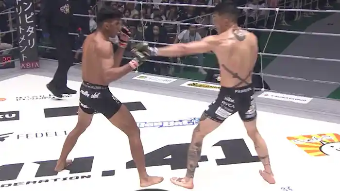 萩原京平vsカイル・アグォン【RIZIN.41】