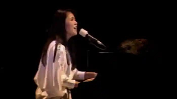 とどけ愛（Live Recorded at Shibuya Kokaido on Nov. 29, 1984）