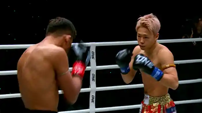 武尊 vs. スーパーレック・キアトモー9【ONE 165】