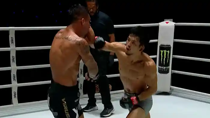 若松佑弥 vs. ギルバート・ナカタニ【ONE Fight Night 26】