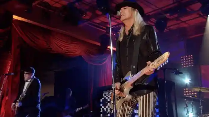 Cheap Trick - Front Row Center