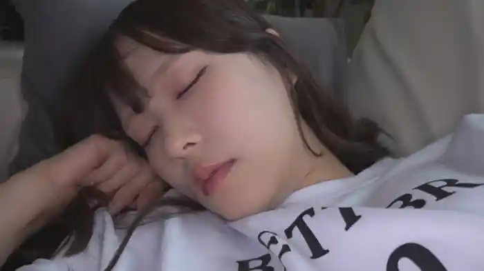 ノーブラ女子を起こさずどこまで出来る? せりな