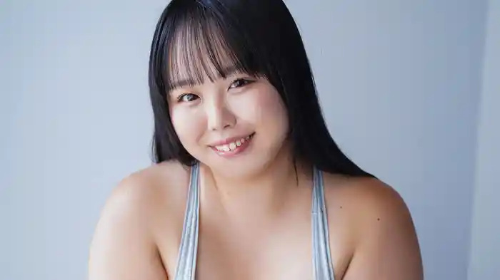 星宮すみれ『Mカップ天使』