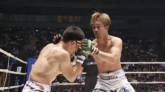 朝倉未来 vs. カルシャガ・ダウトベック【RIZIN.13】