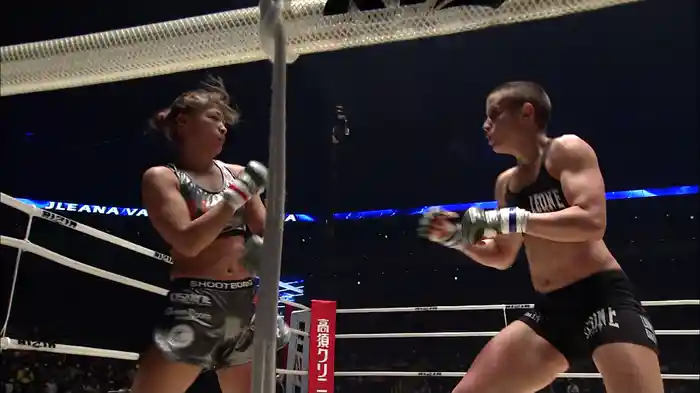 RENA vs. イリアーナ・ヴァレンティーノ【RIZIN FIGHTING WORLD GRAND-PRIX 2015 IZAの舞】
