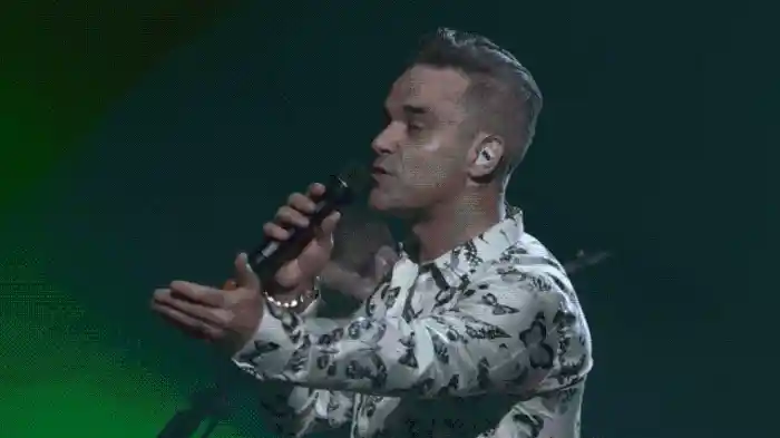 Robbie Williams - Live at the Apple Music Festival