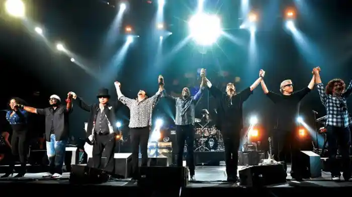 Toto - 35th Anniversary Tour: Live in Poland