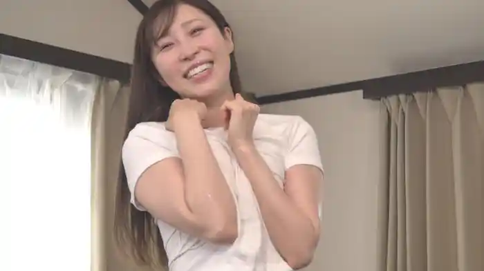 お股で感じろ!開脚スクワット ゆり