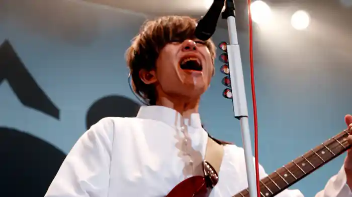 スピりスピられ