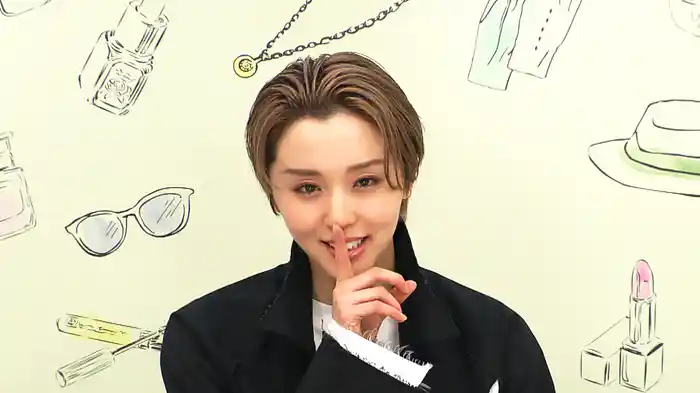 TAKARAZUKA NEWS Pick Up「オシャレノヒミツ 暁千星」