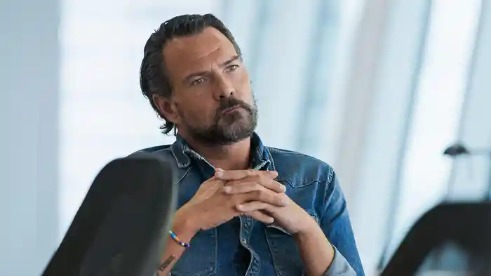 トレーダー: 500億の行方