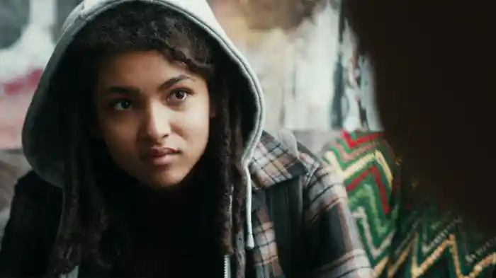 サイレント・エスケープ　果てなき逃避行